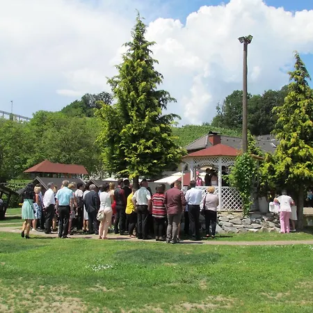 Πανσιόν Crni Baron Black Baron