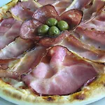 招待所 Crni Baron Black Baron 4*