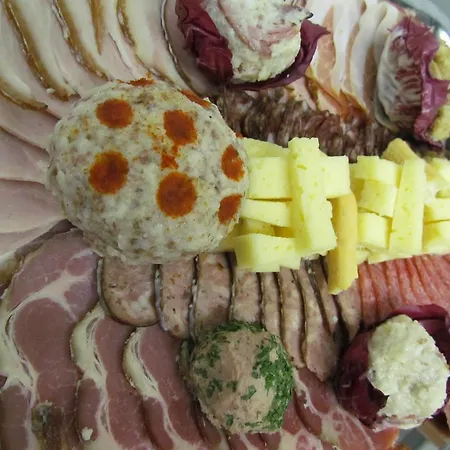 Crni Baron Black Baron Guest house Maribor