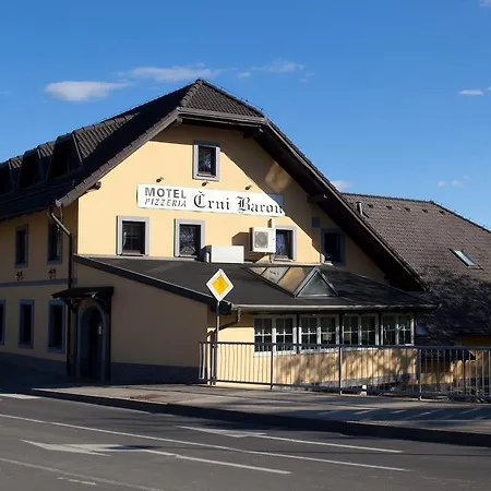 Crni Baron Black Baron Guest house 3*