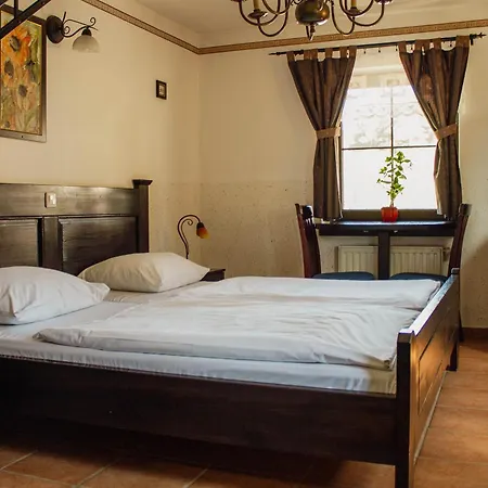 Crni Baron Black Baron Konukevi Maribor