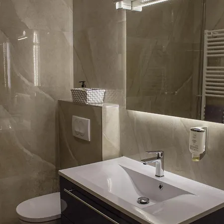 Guest house Crni Baron Black Baron 3*