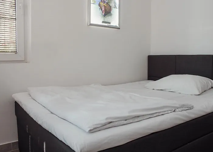 Konukevi Crni Baron Black Baron 4*