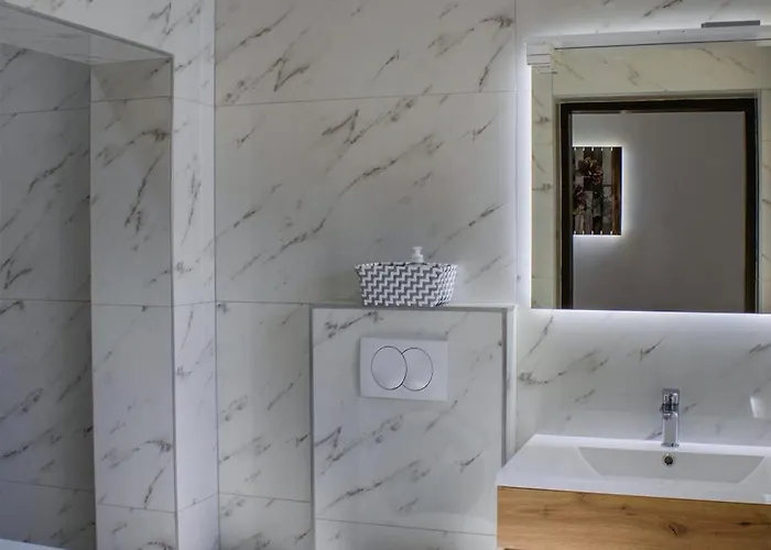 Crni Baron Black Baron Konukevi 4*